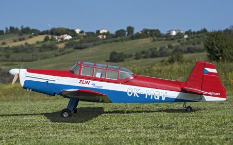 Zlín 226 MS
